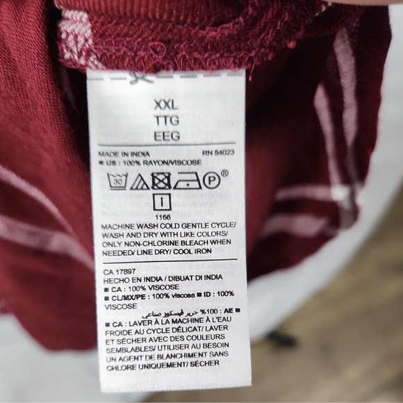 Old Navy XXL Womens Classic Shirt Button-Down Long Sleeves Maroon/White - Picture 3 of 8